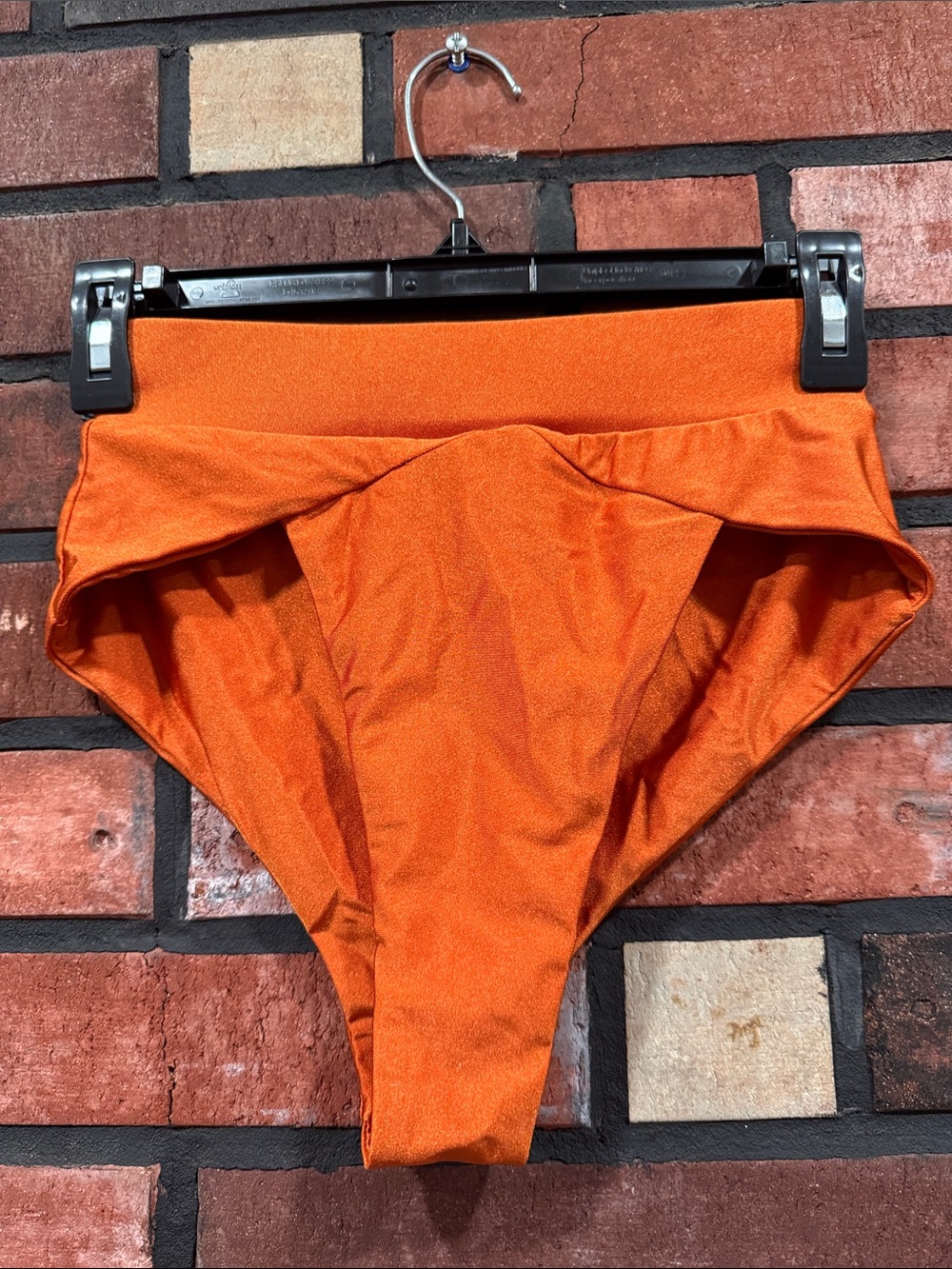 MbM Aspire Bottom